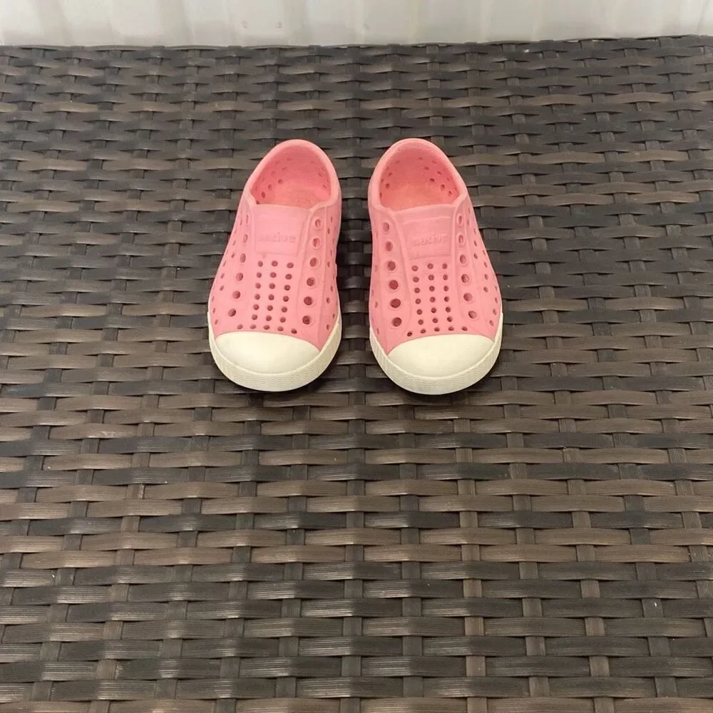 Native Jeffersons children’s size 6
